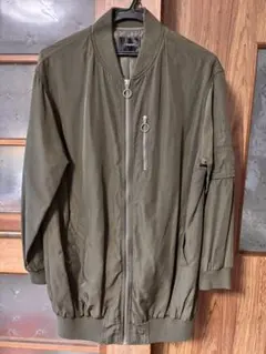 オリーブグリーン ジップアップブルゾン