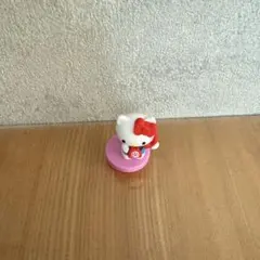 チョコエッグ　ハローキティ　黒電話