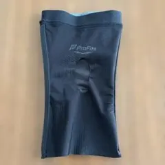 ProFits プロフィッツ　膝サポーター ブラック