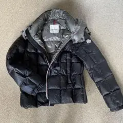 モンクレール ダウンです。