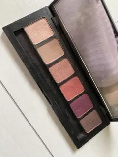 PLAY ON MAKE アイシャドウパレット