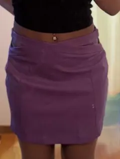 パープル 合成皮革 タイトスカート