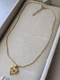 NINA RICCI ニナリッチ ネックレス ハート ロゴ ゴールド