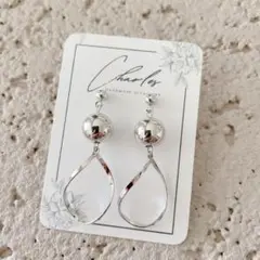 【NO.581】　ひねりフープピアス　シルバー　揺れるピアス/イヤリング