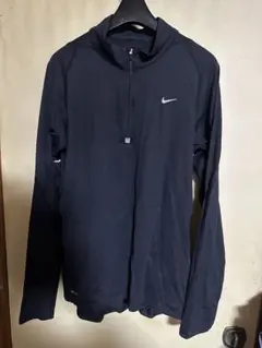 ナイキ　ドライフィット素材　ジップアップ　Tシャツ　カットソー　黒　サイズL