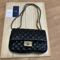 美品　SHIPSチェーンバッグ
