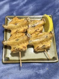 食品サンプル 手羽先串①のサムネイル