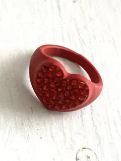 プラスチックリング　指輪　赤×キラキラハート