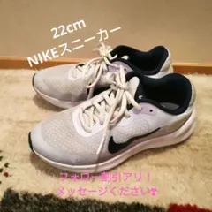 Nike スニーカー ホワイト/ネイビー/パープル　22cm