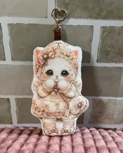 猫パネルダイカットマスコットチャームポーチ-2 - メルカリ