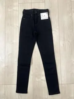 ユニクロ　ヒートテックウルトラストレッチハイライズジーンズ