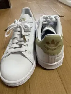 タイムセール　アディダス　スタンスミス　ベージュ　総ロゴ　24.5センチ　美品