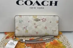 COACH/アウトレット 長財布(FASSETTコラボ) - メルカリ