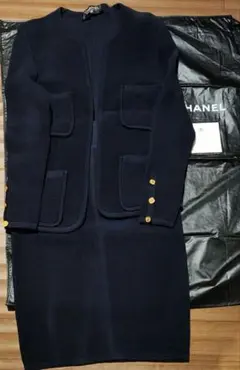 2025年最新】CHANEL ビジネス スカートスーツ上下の人気アイテム