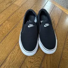 Nike ブラック スリッポンスニーカー