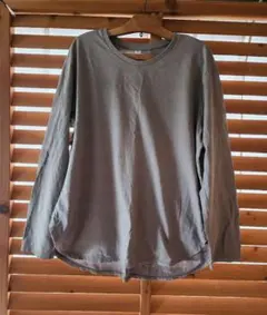 【ユニクロ】ソフトコットンラウンドヘム長袖 Tシャツ ・クルーネック【XL】