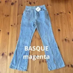 BASQUE magenta センターラインスリット フレアパンツデニム