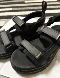 2025年最新】ドクターマーチン サンダルの人気アイテム - メルカリ