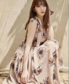Sunflower-Printed Midi Dressのサムネイル
