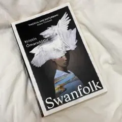 Swanfolk Kristín Ómarsdóttir 洋書