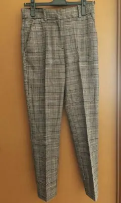H &Ｍテーパードパンツ　チェック柄　ブラウンS