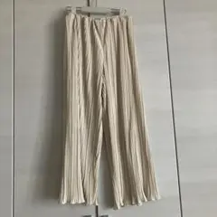 【NATURAL BEAUTY BASIC】アイボリーワイドパンツ　Ｍ～Ｌ　美品