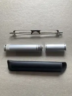 シルバー メタルフレーム 超軽量デザイン老眼鏡(ケース付き)