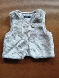 BeBe フェイクファー ベスト Mサイズ(80〜100cm)