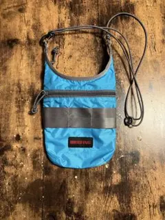 BRIEFING サコッシュ