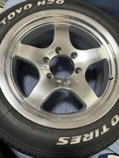 ハイエースタイヤホイールのサムネイル