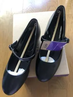 [新品]AureZ フラットシューズ23.0㎝ 3E 黒