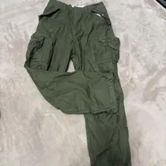 THE WORLD CARGO カーゴパンツ オリーブグリーンのサムネイル