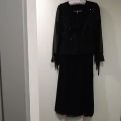 礼装用 黒の高級フォーマルドレス