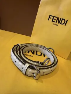 新品未使用♡FENDI ホワイト レザー ショルダーストラップ