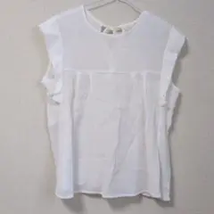 新品タグなし！バックリボン付きホワイトトップス