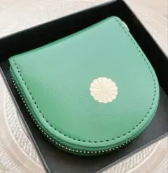 皇居　小銭入れ 財布 牛革　金・銀 セット 新品・未使用 皇居の売店に！？低価格なのに上質な〝皇居財布〟をご紹介！