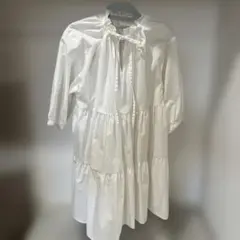 ホワイト ティアードチュニック　長袖　しまむら