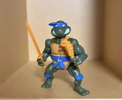 レオナルド　タートルズ プレイメイツ　TMNT