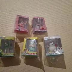 クレヨンしんちゃん　ガチャガチャ　 フィギュア5体セット