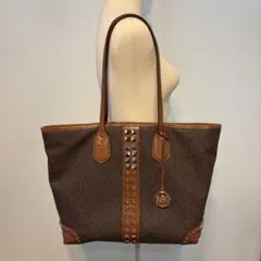 【MICHAEL KORS／マイケルコース】シグネチャー スタッズ トートバッグ