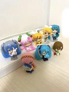 初音ミク 雪ミク 桜ミク 鏡音リン 巡音ルカ MEIKO カプセルトイ 8点