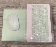 ワイヤレスマウス、ワイヤレスキーボード、キーボード付きiPadケースの3点セット