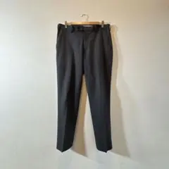 ユニクロ　感動パンツ 2着おまとめ　(グレー　黒)スラックス　ウエスト82