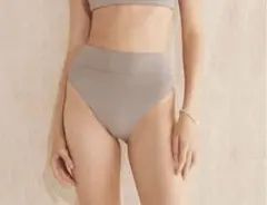 ALEXIA STAM 水着