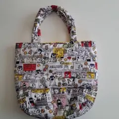 PEANUTS スヌーピーオラフ　コミック柄 キルトトートバッグ