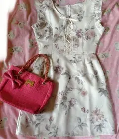 evelynエブリンミニワンピース花柄フリル編み上げ白色フェミニン清楚ライブ