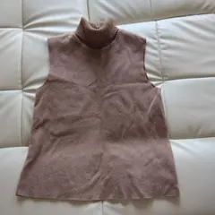 ZARA　ザラ　Sサイズ　ベージュ　ノースリーブニット