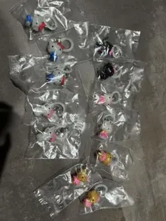 ハローキティめじるしチャーム