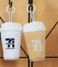SEVEN CAFE カップ型マスコット ホワイト 7イレブン CAFÉ カップ型マスコット 2個セット 未使用 - メルカリ