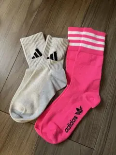 adidas ストライプ ソックス ピンク グレー